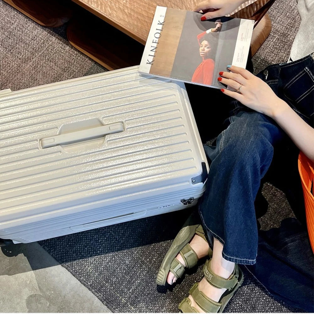 Travel Suitcase 20 inches Large Capacity Free Shipping Rolling Luggage Unisex White Travel Box on Wheels Shipping from US