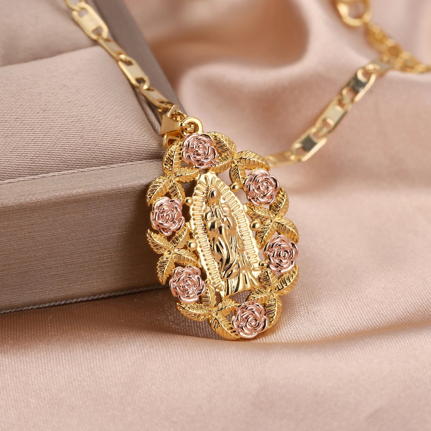 Virgin Mary Necklace Roses Chain Custom Virgen De Guadalupe Pendant Medalla Rosas For Women Jewelry Gifts