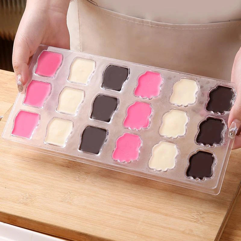 3D Creative Bikini Shaped Chocolate Molds Acrylic DIY Candy Baking Tool Kitchen Professional Confectionery Baking Pastry Tools