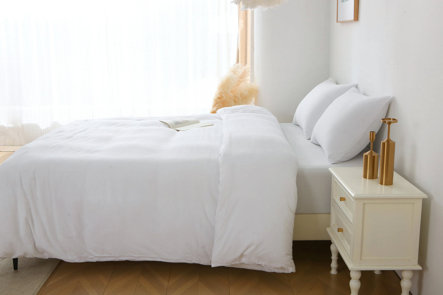 3 Pieces Solid Color Bedding Set with 1 Duvet Cover and 2 Pillow Shams, Comforter Not Included (King Size, White)