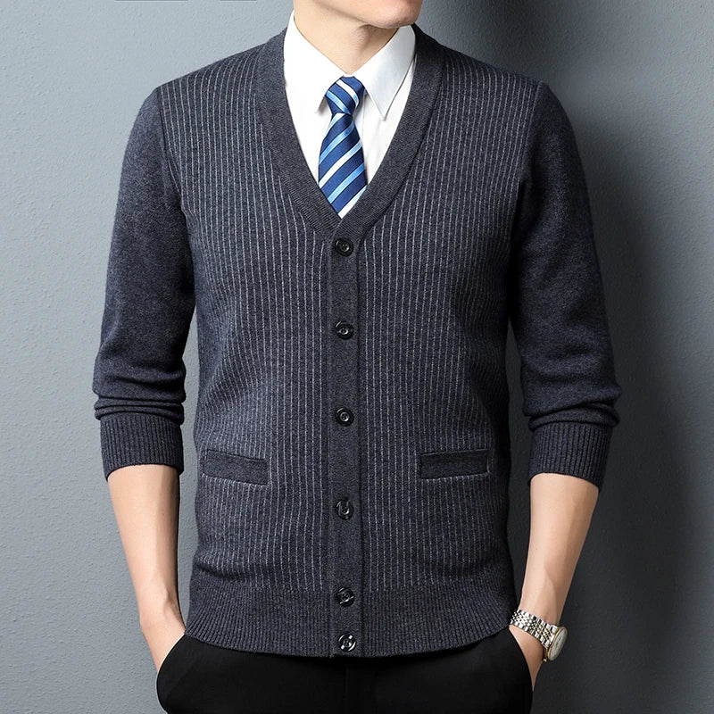 New Autumn Men's Cardigan  Plaid Fashion Business Casual Knitted Sweater Warm V-neck Sweater