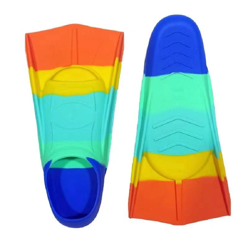 Colorful swimming training fins for summer tourism, elastic and soft silicone diving frog shoes
