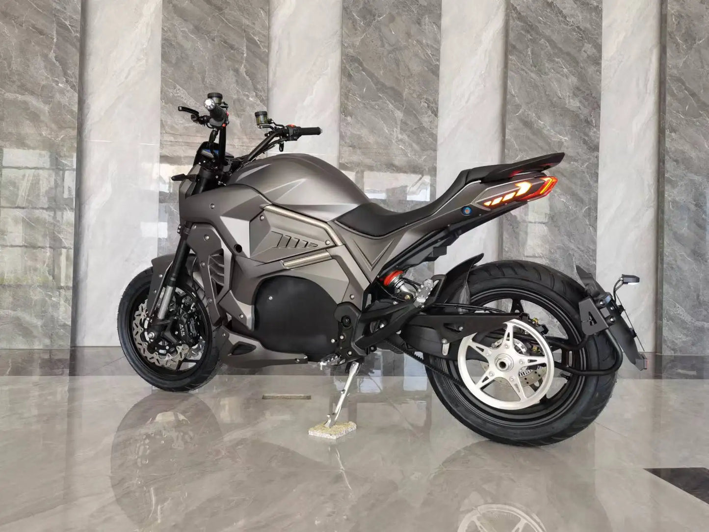Adult 2 wheel Off Road Motorbike 20000w Lithium battery Racing Electric Motorcycles