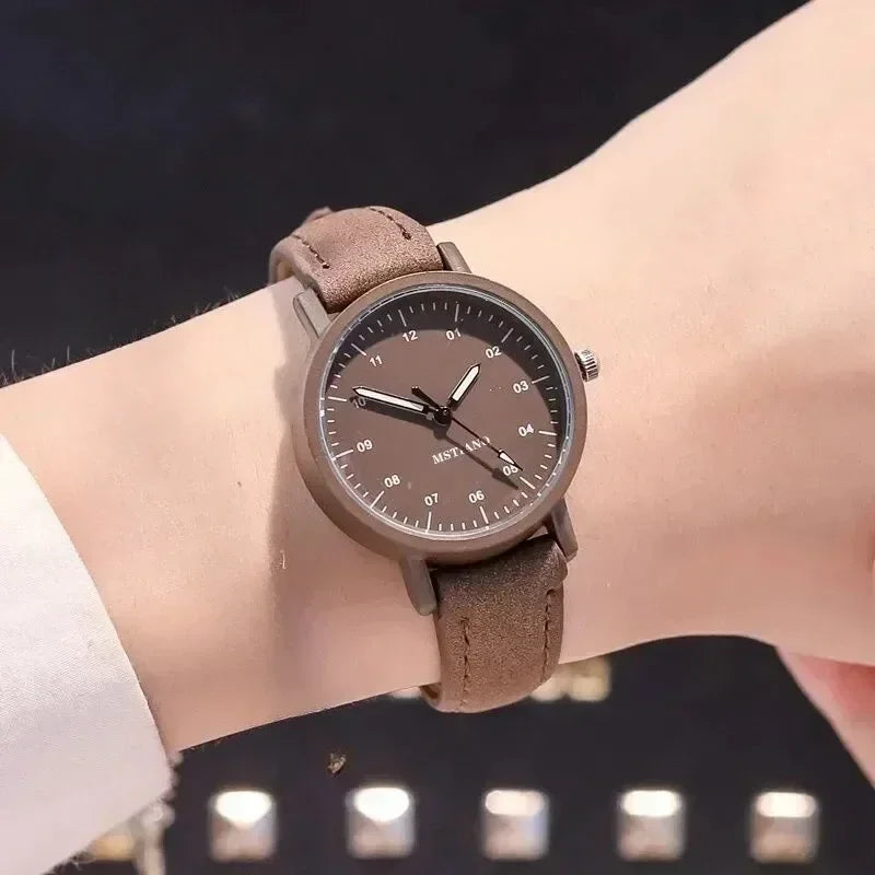 New Women Luxury Quartz Watch PU Leather Strap Watches Waterproof Round Dial Retro Bracelet Watch Ladies Girls Wristwatch Reloj