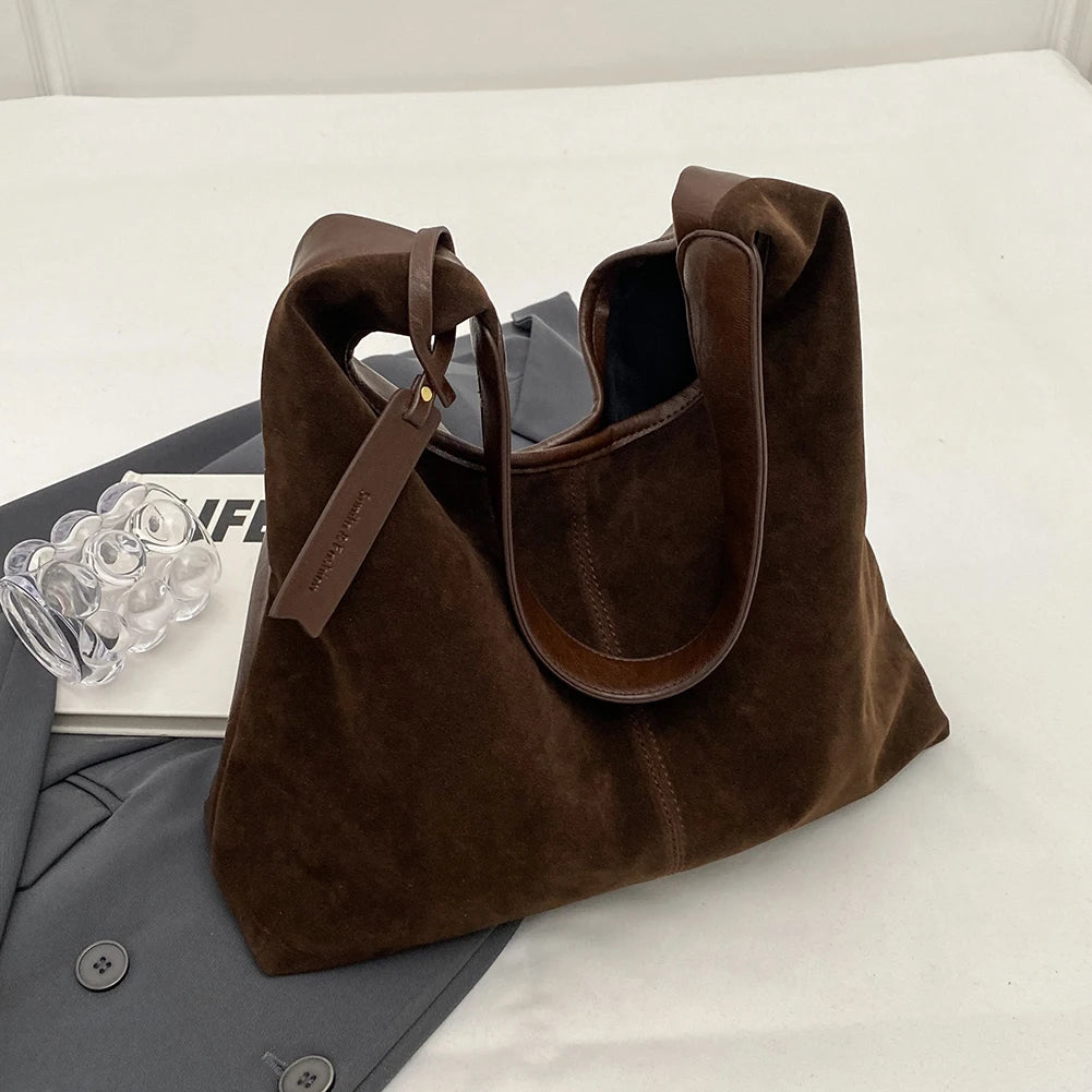 Women Suede Shoulder Bag Magnetic Closure Hobo Bag Suede Slouchy Tote Bag Large Capacity Purse Retro Handbag for Work Travel