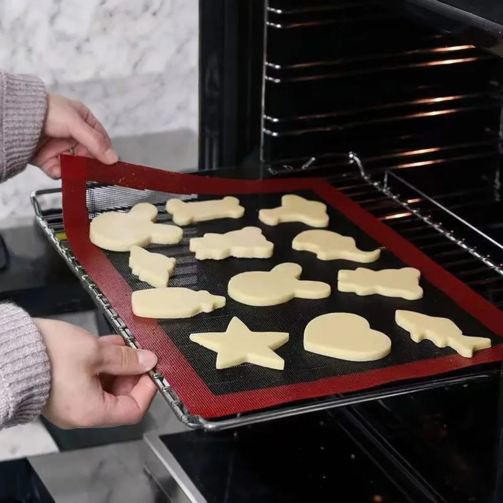 30X40cm Durable and Breathable Silicone Baking Tray - High Temperature Grill Mat for Oven and Microwave - Essential Kitchen Tool