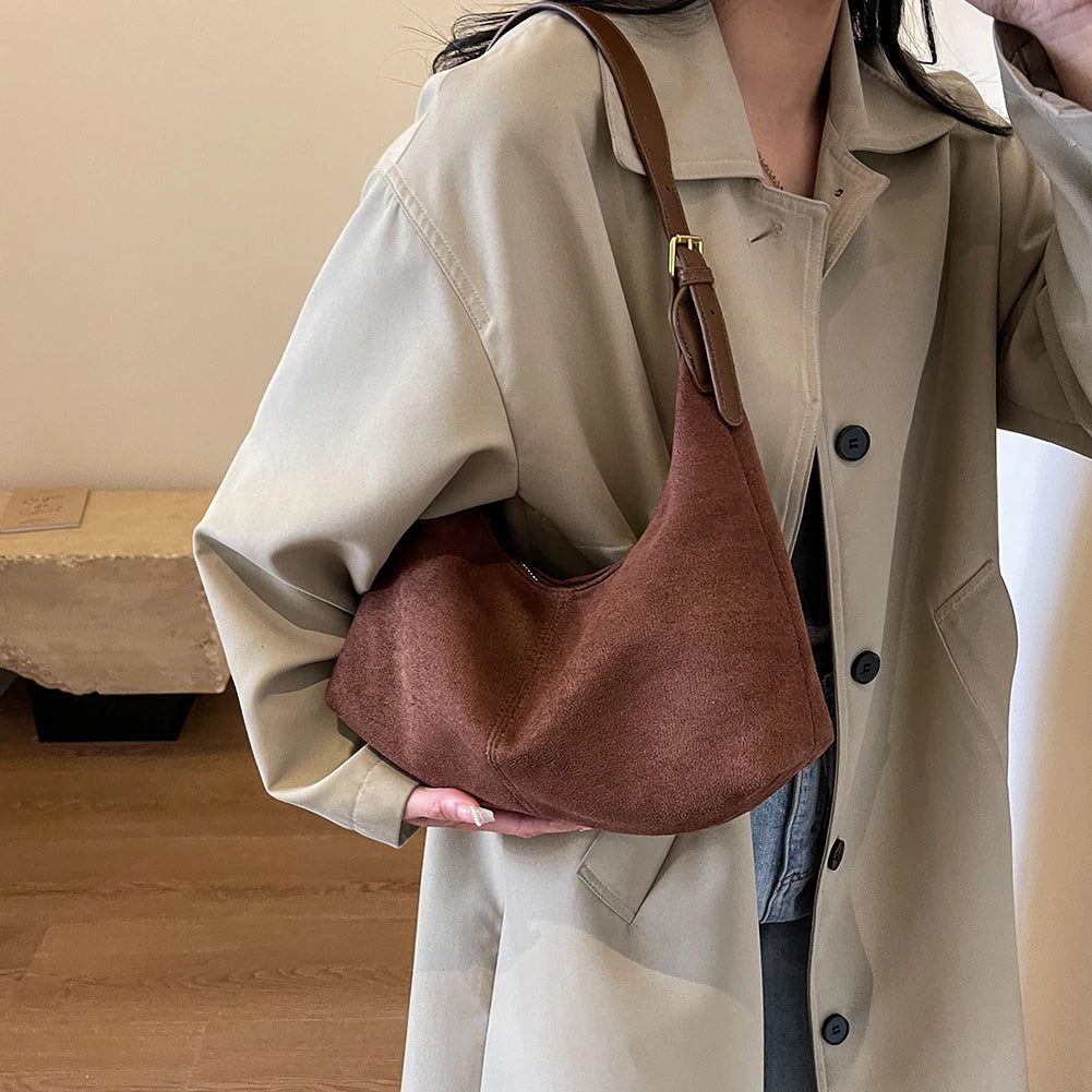 Crescent Bag for Women Shoulder Bag Handbag Adjustable Strap Crossbody Bag Zipper Hobo Bag with Inner Pocket for Work Travel