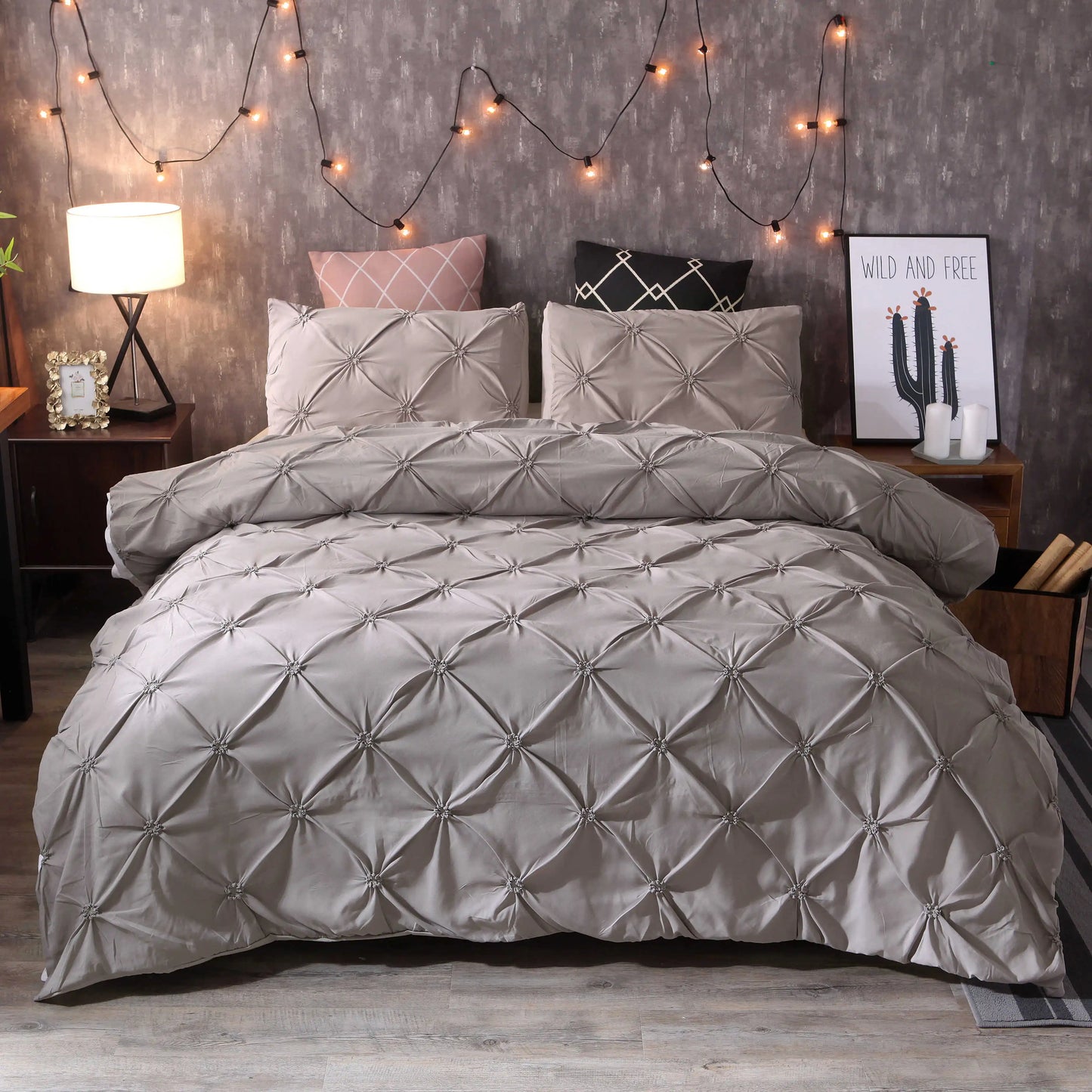 100% Egyptian Cotton Pinch Pleated Textured 3 Piece Duvet Cover with Zipper Closure & Corner Ties Bedding Set with Pillowcase