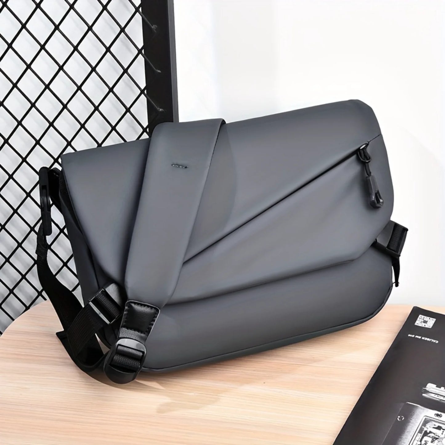 1pc Mens Trendy Shoulder Bag, Cycling Skateboard Sling Bag, Crossbody Bag For Hanging Out & Daily Commute Small bladder Ulac Mtb