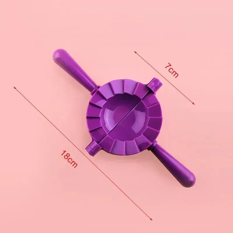 Useful Things for Kitchen Items Household Use Kitchens Accessories Clip Plastic Skin Dumplings Mold Set Dumpling Maker Bakeware