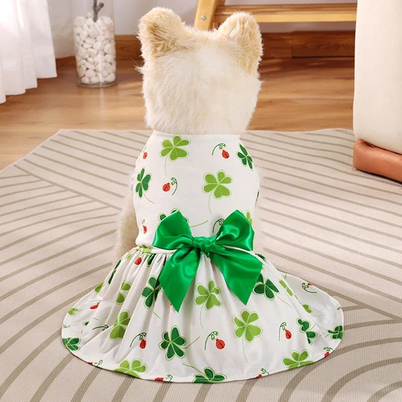 St Patrick Day Pet Clothes Green Clover Puppy Dog Dress Tulle Skirt with Bowtie Lucky Clover Holiday Dresses for Small Dogs Cats