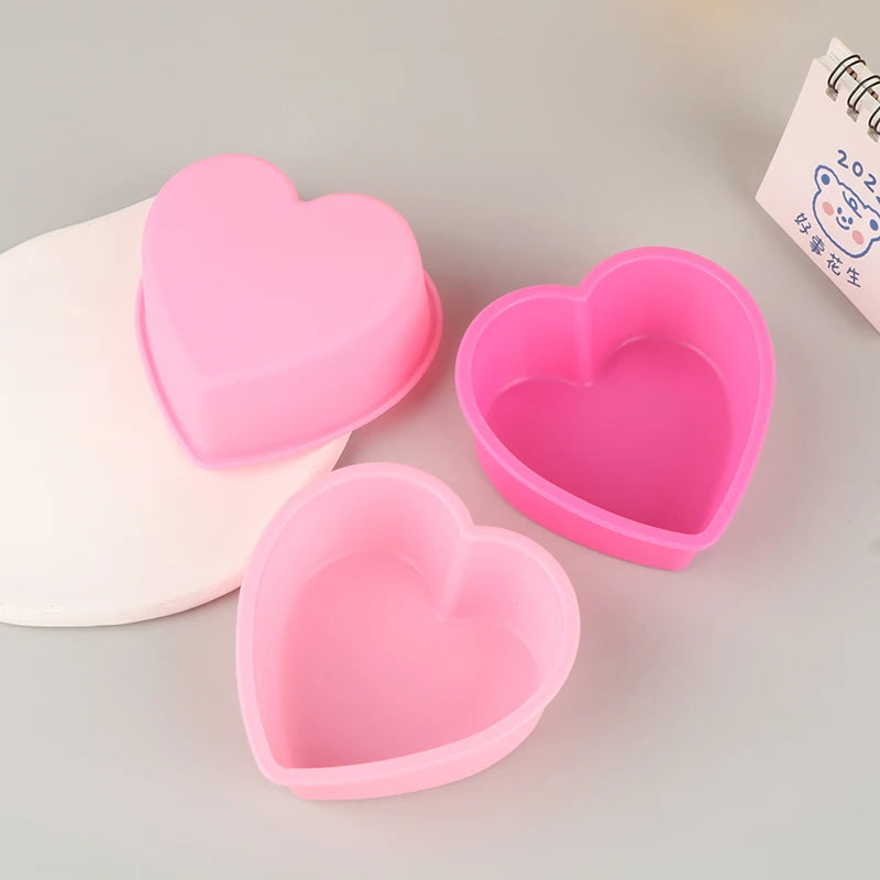 1pcs Random Color Cute 3 Inch 8cm Heart Mousse Chocolate Soap Mold Silicone Cake Molds Cake Decorations Bakeware Baking Pan