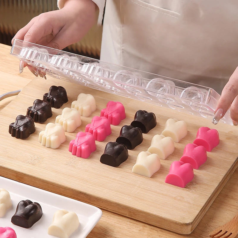 3D Creative Bikini Shaped Chocolate Molds Acrylic DIY Candy Baking Tool Kitchen Professional Confectionery Baking Pastry Tools