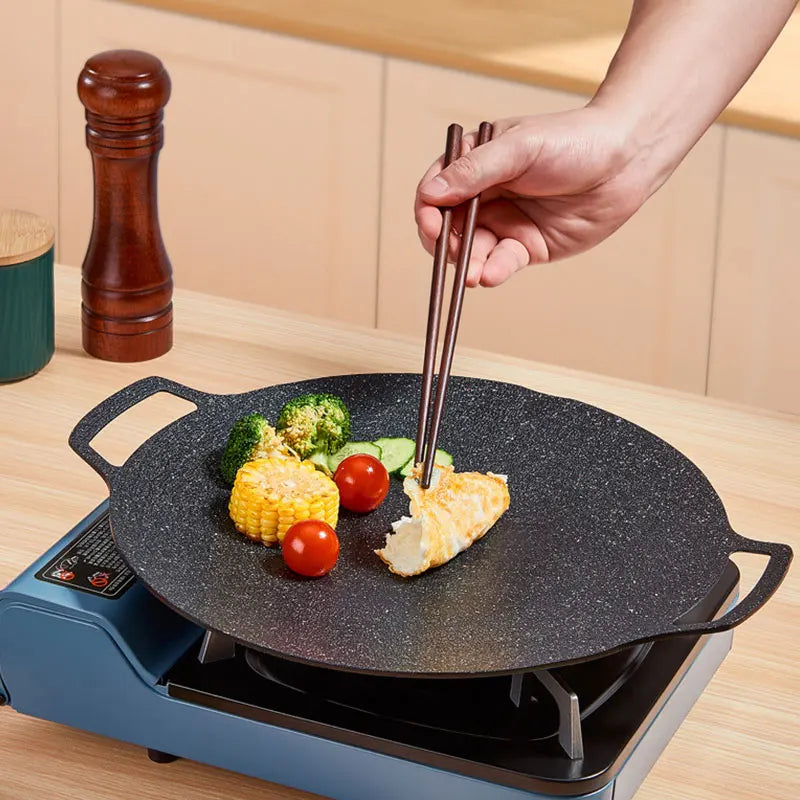 Korean BBQ Grill Pan Smokeless Round Griddle Pan Barbecue Plate Indoor Outdoor Grilling Frying Pan with Heat-resistant Gloves