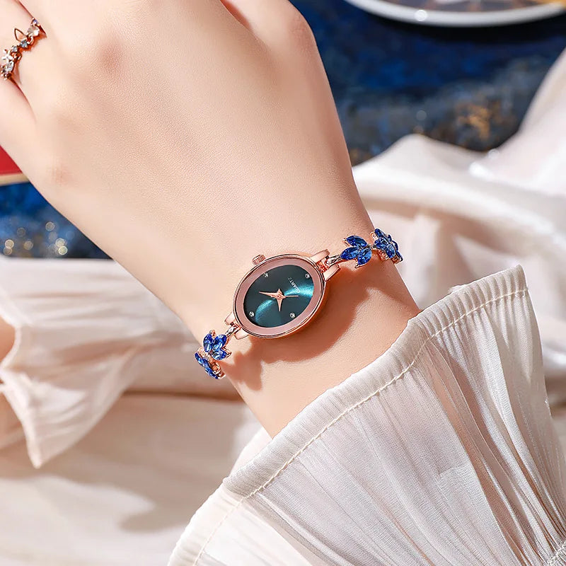 New Elegant Watch for Women Rhinestone Inlaid for Clover Lady Watches Oval Fashion Quartz Wristwatch Bracelet Clocks reloj mujer