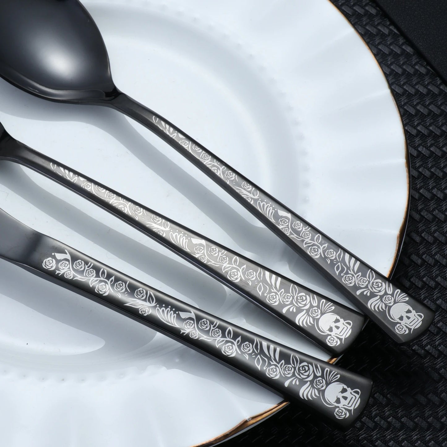 4/5/6/24/30/36 Pieces Forks Knives Spoons Dinnerware Tableware Dinner Set Skull Pattern Silver Cutlery for Banquet Restaurant