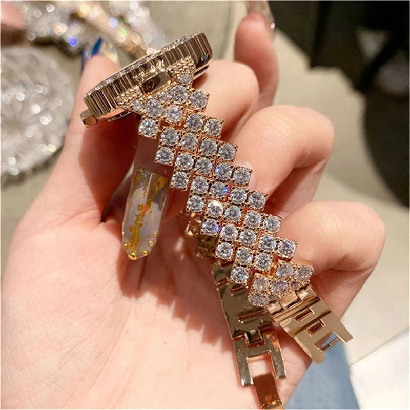 H11 Fashion Roman Pattern Diamond Ladies Watch for women Quartz Women's Watch Girls Lady Clock Bracelet Chains