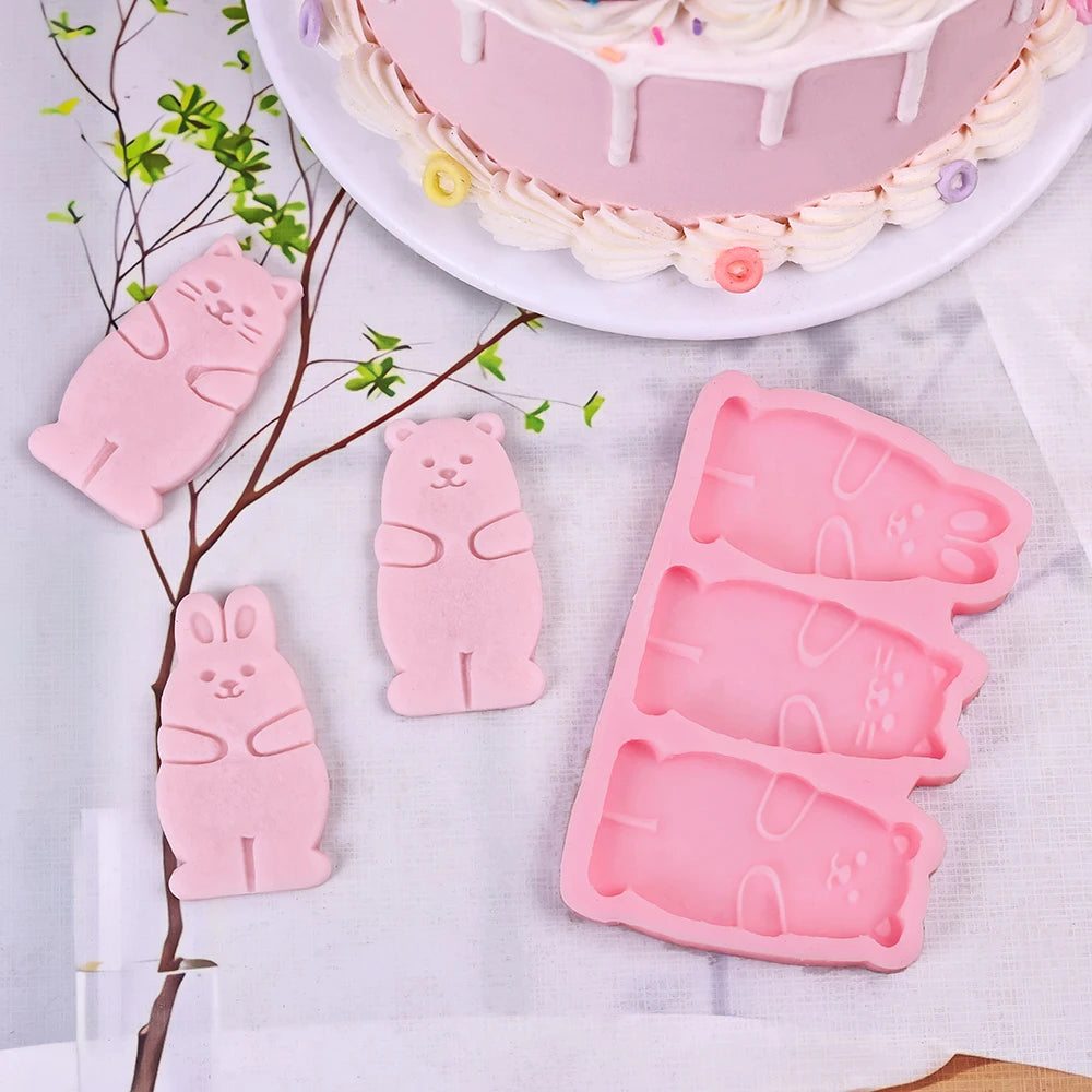1pc Cartoon Triple Link Rabbit Bear DIY Handmade, Kitchen Baking Cake Chocolate Biscuit Making Silicone Mold