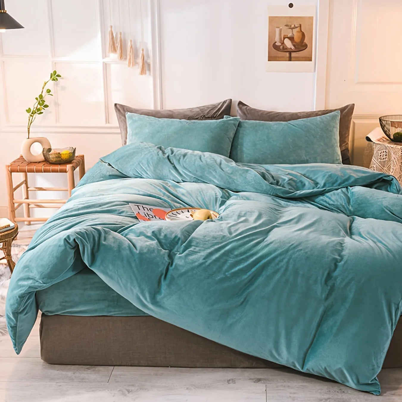 3pcs Velvet Duvet Cover Set - Soft, Warm, Skin-Friendly Solid Color Autumn and Winter Bedding for Bedroom, Guest Room with 1 Duv