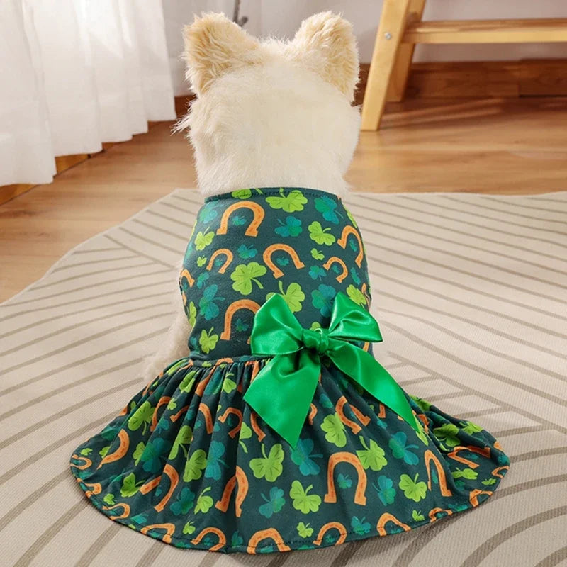 St Patrick Day Pet Clothes Green Clover Puppy Dog Dress Tulle Skirt with Bowtie Lucky Clover Holiday Dresses for Small Dogs Cats