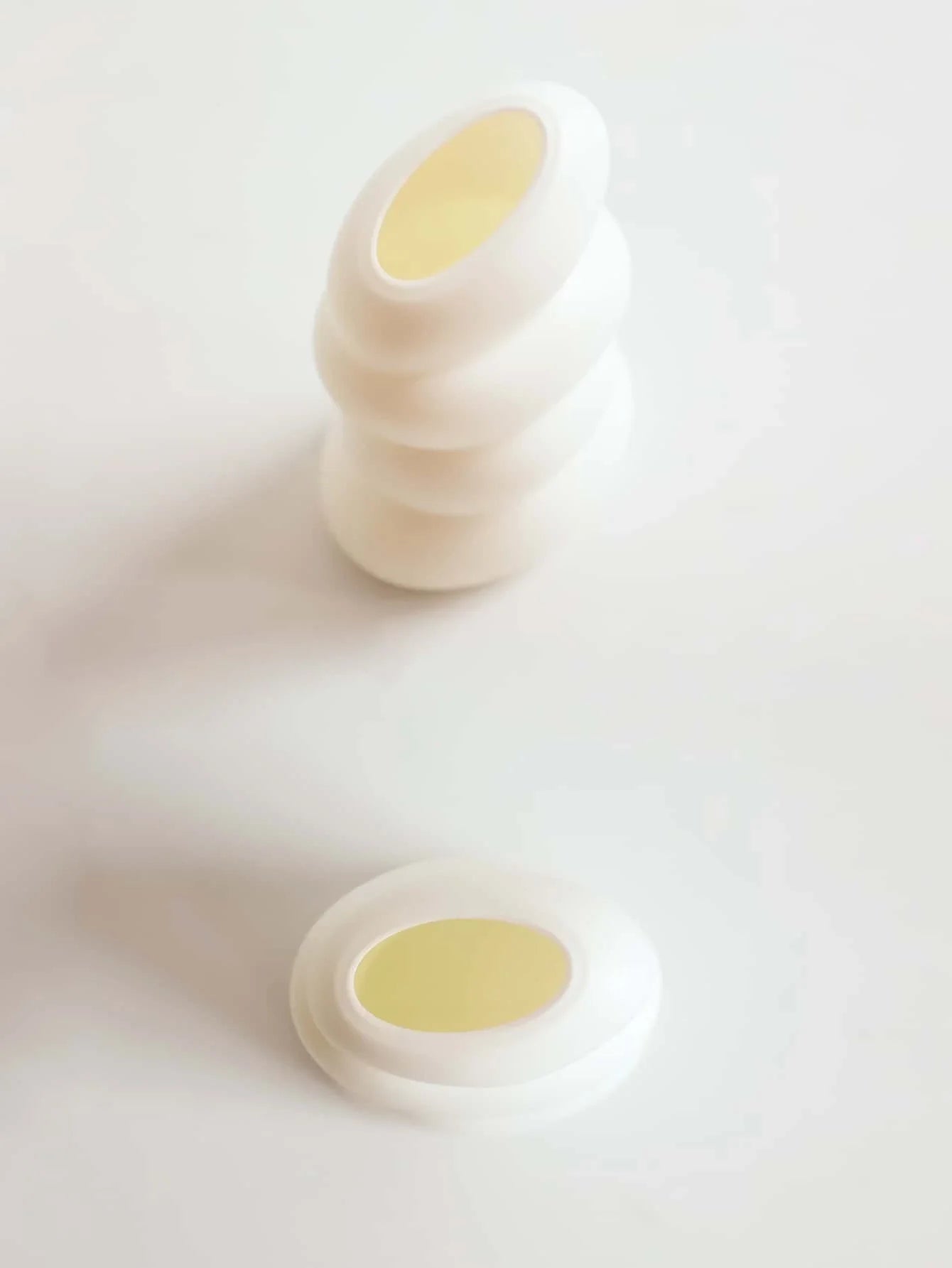 1pc Plastic Flower Vase, Nordic White Plastic Vase Unbreakable Vase For Tulips Flower Arrangement  Decor Centerpieces