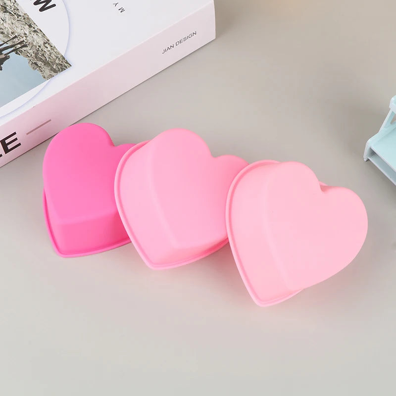 1pcs Random Color Cute 3 Inch 8cm Heart Mousse Chocolate Soap Mold Silicone Cake Molds Cake Decorations Bakeware Baking Pan