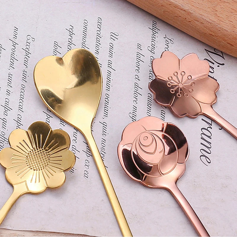 4Pcs/Set Small Flower Teaspoon Stainless Steel Coffee Spoon Cute Ice Cream Dessert Cake Scoop Gift Cutlery