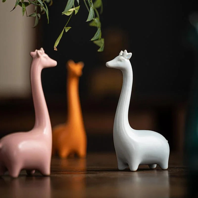 Giraffe Elephant Mini Ceramic Figurine Desktop Animal Sculpture Modern Minimalist Decorative Ornaments for Home Office Decor
