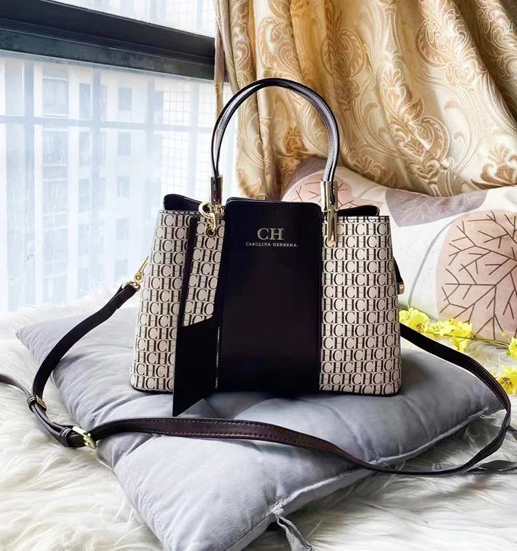 CH Large Capacity Design Brand Women's Bag Letters Temperament Fashion Design Sense Versatile Shopping Elegant Crossbody