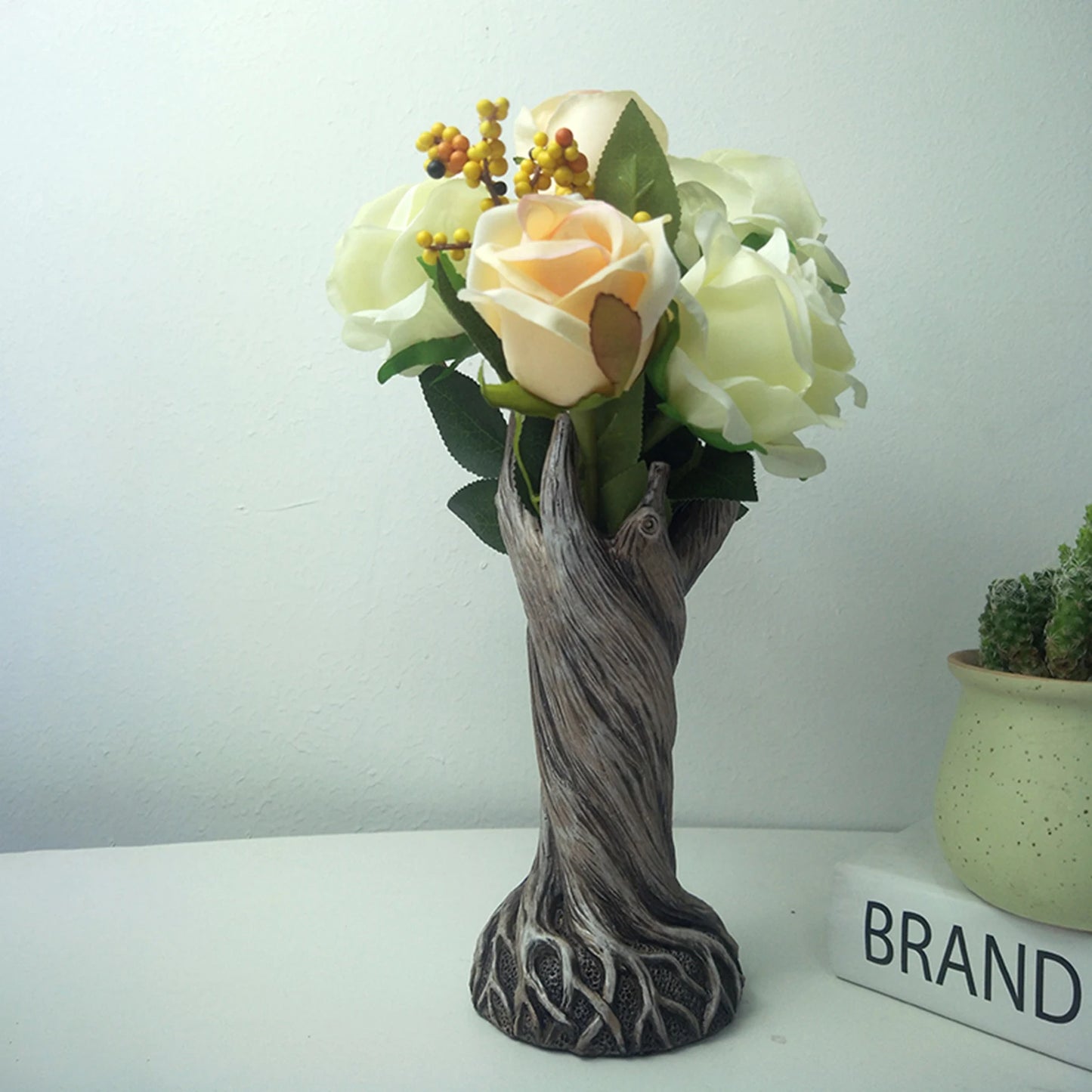 Dry Floral Plant Vase Ornament Creative Resin Indoor Statue Vase Suitable for Living Room Office