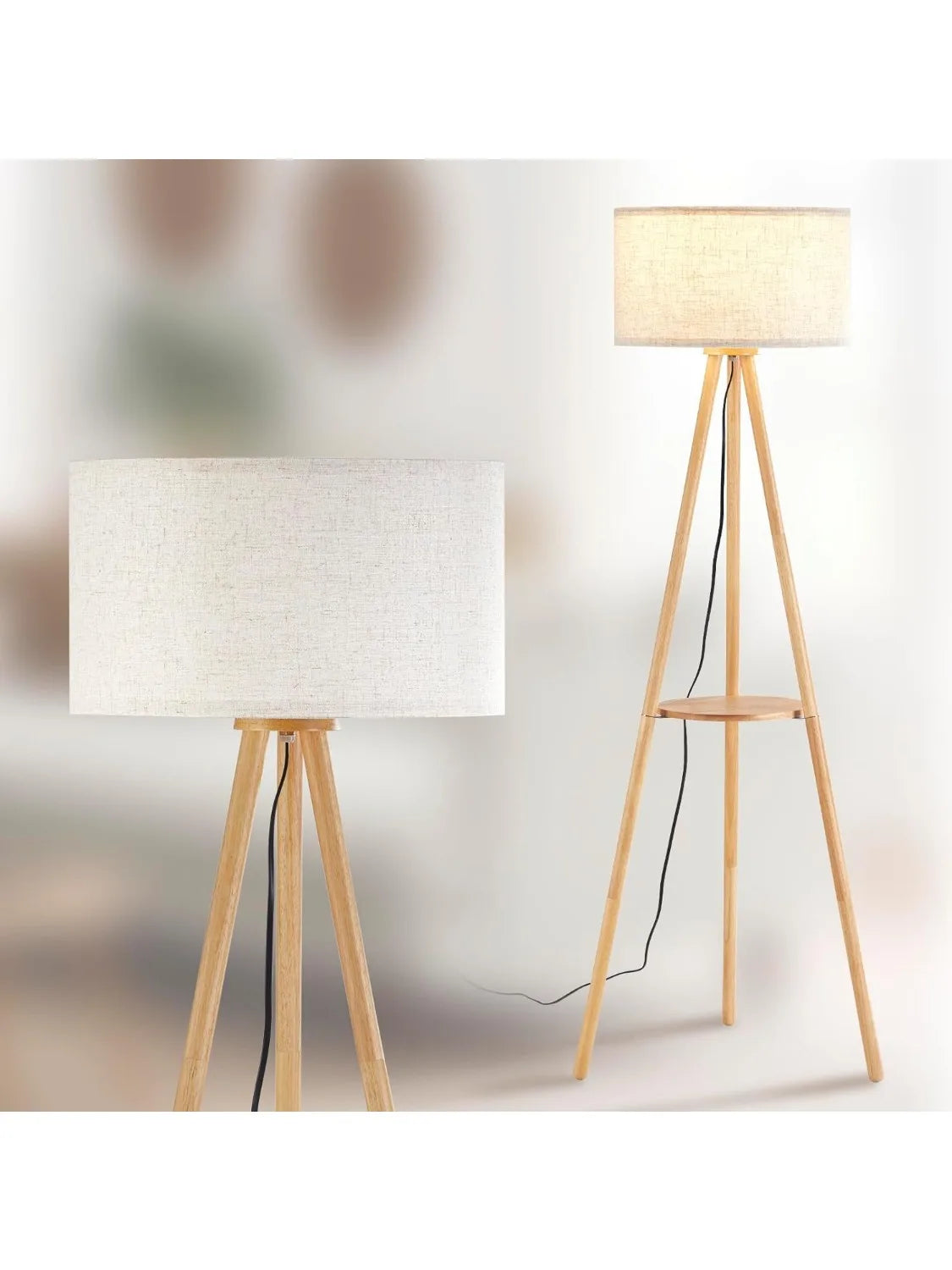 Wooden tripod floor lamp with shelf, wooden living room floor lamp, including trichromatic light bulb, natural wood color.