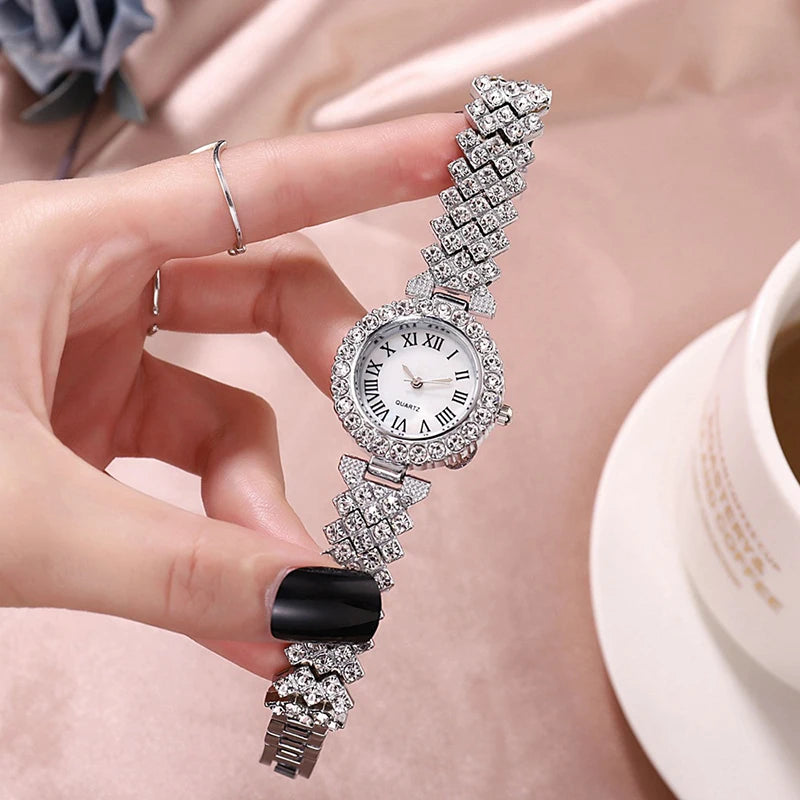 H11 Fashion Roman Pattern Diamond Ladies Watch for women Quartz Women's Watch Girls Lady Clock Bracelet Chains